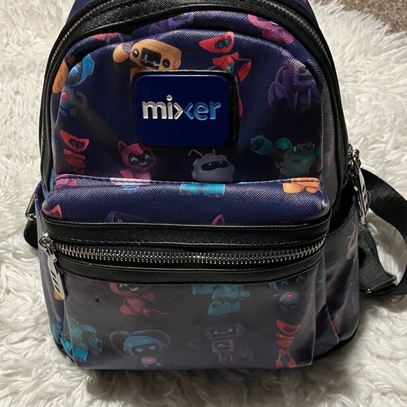 Colorful Patterned Men's Backpack - Picture 3 of 10